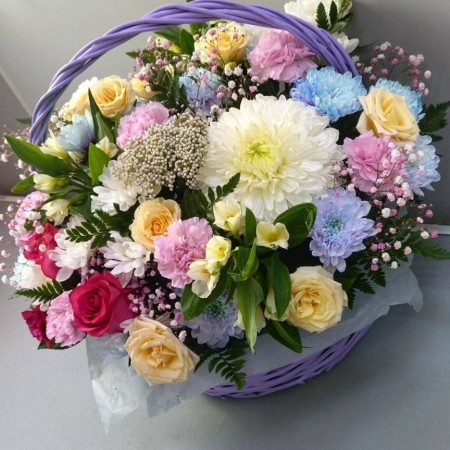 Корзина с цветами «Тайное желание» за 11 480 - «Ромашково» в Красноярске