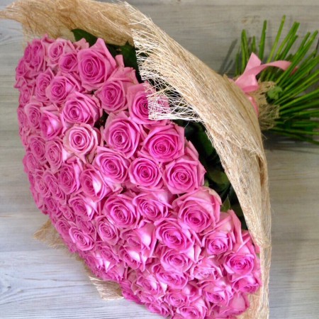 Букет из 101 розовой розы (70см) за 32 190 - «Ромашково» в Красноярске