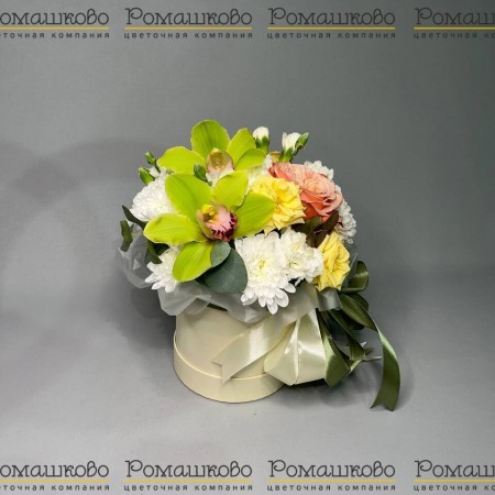 Коробочка с цветами «Цветочный рейс» за 2 460 - «Ромашково» в Красноярске
